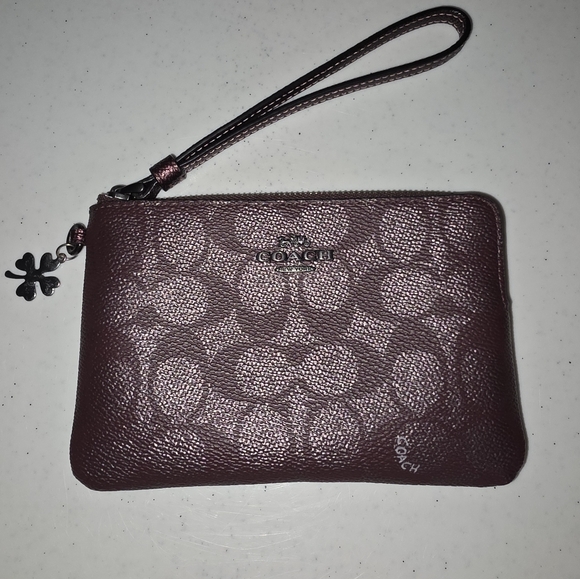 Coach Corner Zip Wristlet In Signature Canvas Wine Gunmetal CW958 - Picture 1 of 8